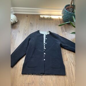 Reversible Jacket with Pockets. Size Large
